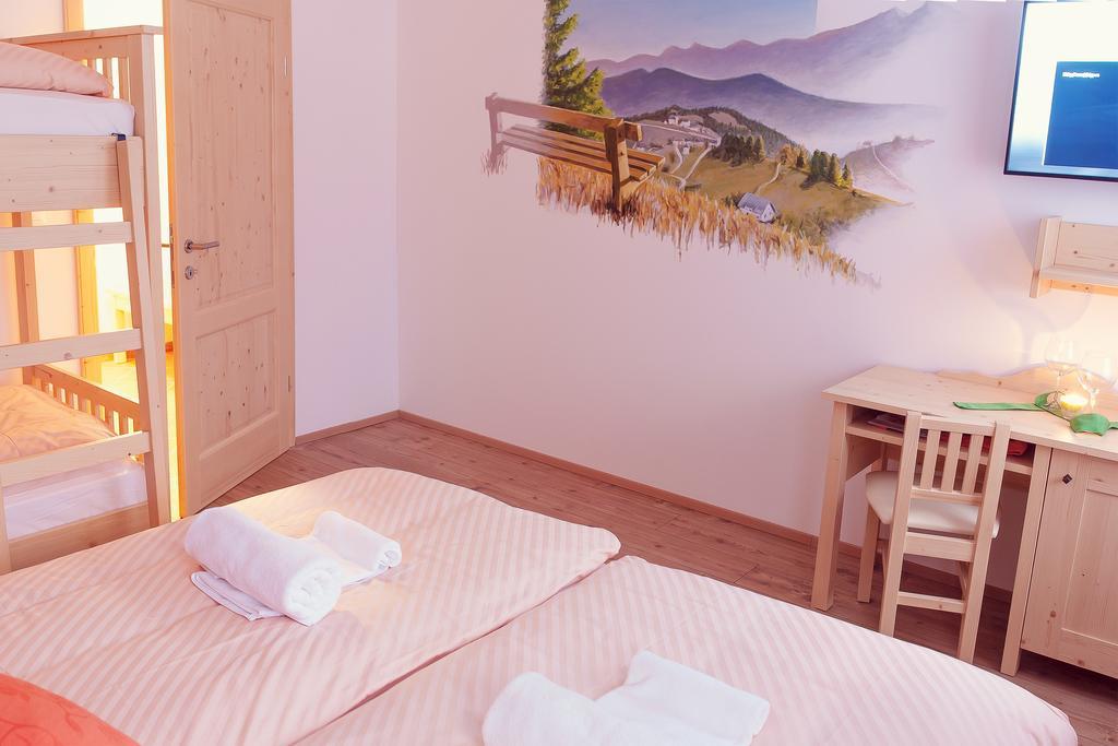 Guesthouse Macesen Spodnja Sorica Room photo