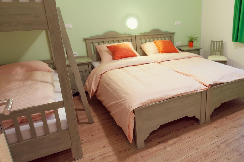 Guesthouse Macesen Spodnja Sorica Room photo