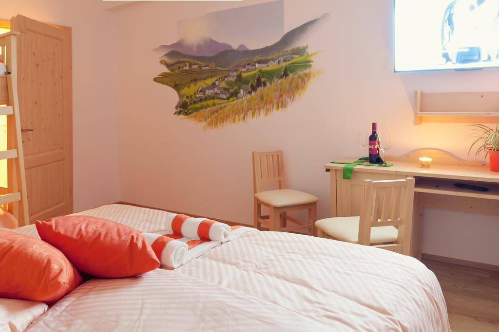 Guesthouse Macesen Spodnja Sorica Room photo